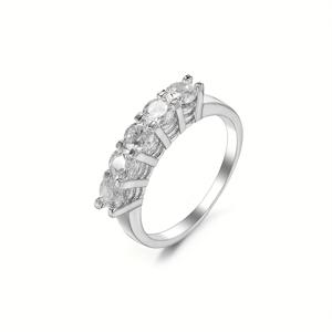 TEMU 다용도의 트렌디한 White K Golden 남성용 반지, 매우 반짝이는 인조 큐빅 지르코니아 장식, 구리 제작. 이 스타일리시하고 독특한 반지는 남녀 모두를 위한 필수 액세서리로, 칠석, 발렌타인데이, 기념일, 파티, 프로포즈, 사랑의 고백에 완벽합니다