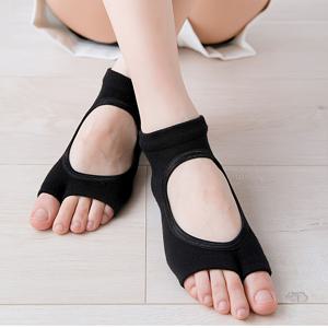 TEMU 1켤레 봄 여름 발가락 분리 도트 요가 양말, , 피트니스, 실내 스포츠에 적합, 높은 미적 감각의 트렌디한 요가 운동 양말