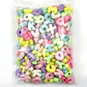 TEMU 약 500g 약 175개 재미있는 컬러 3D 알파벳 구슬, 독특한 디자인 A-Z 알파벳 아크릴 6mm 큰 구멍 아크릴 알파벳 구슬, 영어 구슬, DIY 목걸이, 팔찌, 휴대폰 장식 체인 루즈 비즈용 - 주얼리 제작용 비즈 - 독립기념일 발렌타인데이 선물