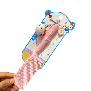 TEMU MINISO 산리오 헬로키티 미세 빗살 납작 빗, 튼튼한 플라스틱 및 부드러운 손잡이, 헬로키티 캐릭터 펜던트 및 엠보싱 디테일, 부드러운 빗살 및 휴대용 디자인, 데일리 헤어 스타일링 및 여행용으로 이상적 (1개)