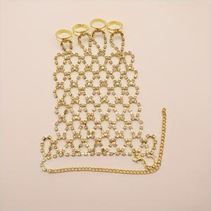 TEMU 1개 클로 체인 라인스톤 장식, 메시 할로우 팔찌, 반짝이는 반지 핸드 체인, 독특하고 우아한 반지 핸드 체인 일체형 액세서리, 다양한 색상으로 제공, 사이즈 조절 가능