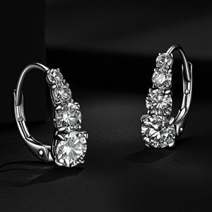 TEMU 925 스테인리스 실버 카라트 * 2 모이사나이트 귀걸이 한 쌍, 이어 스터드, 남녀 공용 패션, 다재다능한 레트로 크리에이티브, 화려한 성숙한 니치 감성, 남녀 커플 스타일 귀걸이, , 휴가 여행에 적합