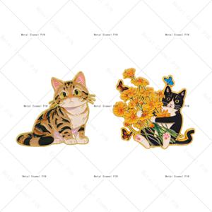 TEMU 귀여운 고양이 옷걸이 핀 2개 세트. 백팩에 적합하며, 귀여운 만화 캐릭터의 에나멜 디자인 특징. 의류, 서류 가방 브로치 또는 백팩 배지로 완벽하며, 훌륭한 선물이 됩니다.