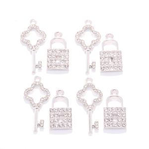 TEMU 10개/꽃 모양 키 잠금 장식 혼합 펜던트 아연 합금 참 키 잠금 모양 에나멜 펜던트 펜던트, 주얼리 목걸이, 팔찌, 귀걸이, 헤어 장식, 지갑 장식, 꼬임 로프 장식, 키체인 펜던트, 주얼리 제작 패션 광고에 적합