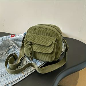 TEMU 빈티지 하라주쿠 코듀로이 크로스바디 백, 캐주얼 일본 스타일 숄더 핸드백, 지퍼 잠금, 패턴, 남녀공용 - 블랙, 화이트, 그린, 라이트 브라운