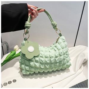 TEMU 2개 세트 (가방 및 꽃 펜던트), 프레쉬 슈우 바게트, 여학생 하트 패션 주름 숄더/안대 가방, 데일리 출퇴근, 데이트, 쇼핑 및 기타 장면에 적합
