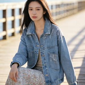 TEMU 여성 데님 숏 점퍼 뒤태 뒷버튼 루즈핏 워싱 스팽글 봄가을 패션 통근 청카바 간절기 필수 포켓 디자인