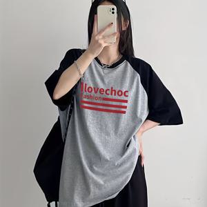 TEMU 플러스 사이즈, 플러스 사이즈 여성용 일본식 코리안 스타일 래글런 반팔 티셔츠 - 기하학적 프린트 대비 컬러 블록, 루즈핏 라운드넥 캐주얼 탑, 통기성 봄 여름 세탁 가능, 다재다능한 의류, 트렌디 패션, 편안한 소재, 풀오버 셔츠, 패션 애호가