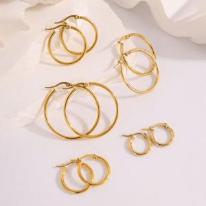 TEMU 10개 스테인리스 스틸 골드 후프 귀걸이 - 다양한 사이즈 라운드 후프, 심플하고 우아한 럭셔리 디자인, 파티, 웨딩, 캐주얼 웨어에 적합 - 연중 착용 가능한 반짝이는 골드 후프