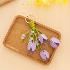 TEMU 새로운 여성용 핸드메이드 튤립 꽃 가방 액세서리, 인조 가죽 핸드백 참, 다재다능하고 상쾌하고 달콤한 스타일, 친구와 가족을 위한 순수한 수제 선물, 발렌타인데이 및 어버이날에 적합, 지갑 제작, DIY 지갑 제작