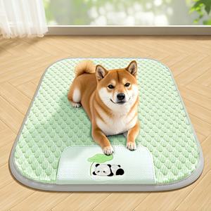 TEMU 강아지 쿨링 매트, 아이스 비안 텍스처 원단, 회색 트리밍 가장자리, 팬더 연꽃 패턴 하단, 반려동물 여름용으로 디자인됨. 강아지 침대 쿨링 매트 여름 쿨링 수면 패드 여름 고양이 아이스 매트 사계절 강아지 매트 (수면용)