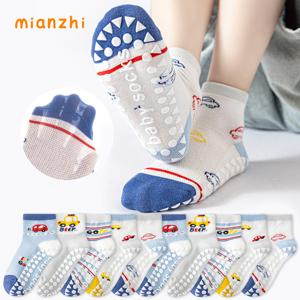 TEMU MIANZHI 아동용 바닥 양말 5켤레, 레터 자동차 도트 글루 만화 패턴, 남아용, 유아용, 걸음마 아이용, 중목 메쉬 통기성 소프트 솔 실내용 미끄럼 방지 양말, 블루, 평상복 일상생활용