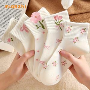 TEMU 5켤레 MIANZHI 양말 만화 귀여운 플로럴 패턴 남아 여아 아기 일본 스타일 다용도 미드 카프 양말, 모든 계절에 적합