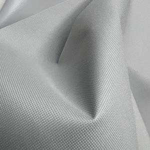 TEMU 이 튼튼한 600D PVC 코팅 옥스포드 원단은 다양한 색상으로 제공되어 가방, 타프, 테이블 및 의자 커버, 야외 텐트, 보트 커버, 애완 동물 침대 커버, 햇빛 가리개 등을 만들기 위해 사용할 수 있습니다.