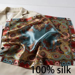 TEMU 레트로 코트 스타일 올매치 100% 실크 빈티지 풀 프린트 캐시우 꽃 여성용 스몰 스퀘어 스카프, 실크 스카프, 가방 액세서리, 헤어밴드, 스카프, 반투명 호수 파란색 베이스, 복잡한 레트로 캐시우 꽃 토템 요소 풀 프린트