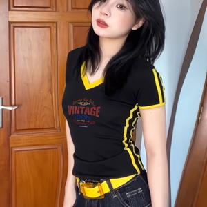 TEMU 여성용 Y2K 여름 크롭 탑 티셔츠 - 기하학적 프린트, V넥, 반팔, 신축성 있는 폴리에스터 블렌드, 검은색 & 노란색, 캐주얼 & 핏, 캐주얼 웨어 | Y2K 패션 | 신축성 있는 원단