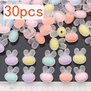 TEMU 30개 12mm 프로스트 홀 토끼 머리 스페이서 비즈, 토끼 모양 스페이서 비즈, 수제 펜트레이드 비즈, 루스 비즈, 아크릴 비즈, 통孔 비즈, 주얼리 제작, 팔찌, 목걸이, 키체인, 공예 추가에 적합