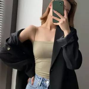 [하프클럽/]베이직 스퀘어 끈나시 크롭 민소매 이너 자켓이너