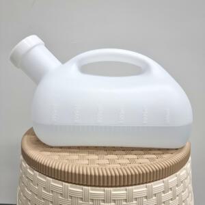 BC 휴대용 간이 남자소변기 환자용 변기 캠핑용 오줌통 대용량 3000ml