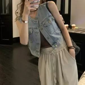 UPW1074 라엔 여성 여름 크롭 데님 슬림핏 청조끼