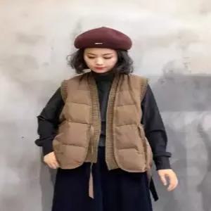 블랙팬서 여친 니트 빈티지 패딩 조끼 브이넥 스트랩 오리털 민소매 보온 OPH1