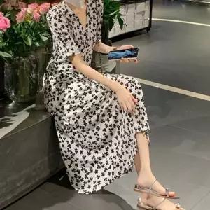 라운드반팔티 이너티셔츠 여성티셔츠 여성 라운드넥티셔츠 슬림반팔 여름티셔츠