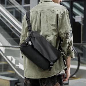 남성 심플 크로스백 메신저백 여행용 슬링백 가방