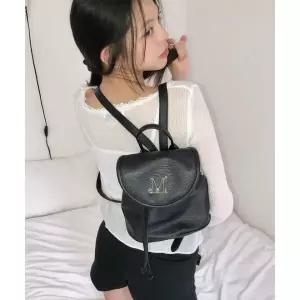 무센트 루넬 메탈 로고 레더 미니 백팩 남녀공용
