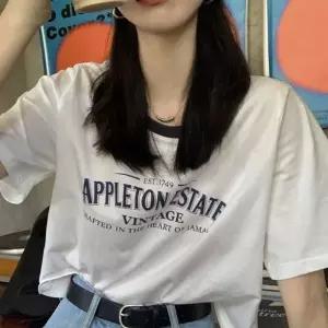 여자 레터링 세미 크롭 반팔 티셔츠 여름 캐주얼룩