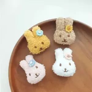 (이거찜)귀염뽀짝 토끼 인형 브로치 가방 옷 악세사리 옷브로치 악세사리 (WB9166D)
