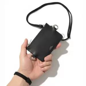 A.P.C MUST IT_아페쎄 Porte cartes walter strap PXAWV H63580 LZZ) 포르테 월터 스트랩 카드 지갑)