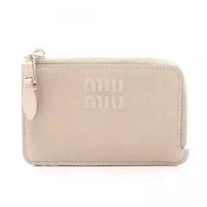 미우미우 MUST IT_MIU 26SS 나파 가죽 엔벨롭 카드 홀더 5MB066 AEFX F0065)