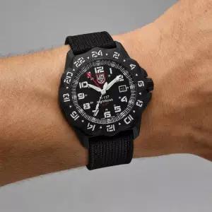 루미녹스 LUMINOX XA.6441 남성 카본 시계