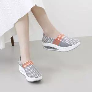 매쉬 키높이 슬립온 우븐슈즈 (5cm) 루미너스