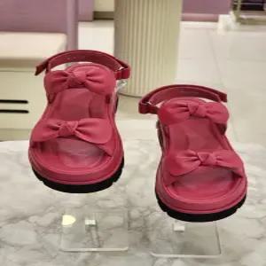 바바라 여성 3cm 투스트랩 청키리본 샌들 BBI350
