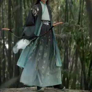 사극 프레 검객 졸업사진 남성 테마 무사 도포 회색모자