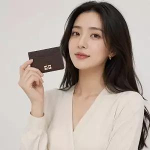 가니 FW25 여성 그레인 카드지갑 A7276 979