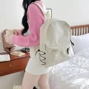 학생 책가방 적 가벼운 데일리 백팩 신학기 입학 선물
