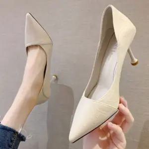 20대 데님 캐주얼룩 스타일 매치 뾰족코 하이힐 7cm 데일리슈즈여성신발 (W998BEC)