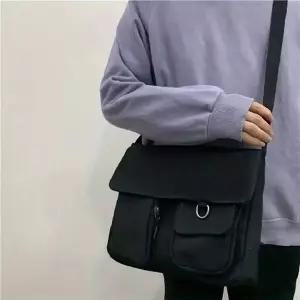 [비케이엠_66]크로스 학생 보조 베이직 가방 캐주얼 여행