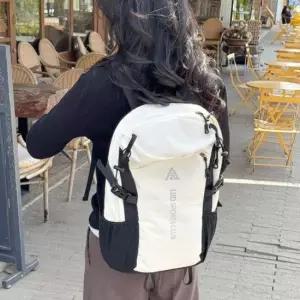 백팩 남녀공용 데일리 등산 아웃도어 트래킹 가방 여성백팩 여자백팩 고등학생책가방