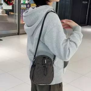 여성 캐주얼 데일리 경량 미니 크로스백 나들이 여행 보조가방 여성클러치백 쇼퍼백