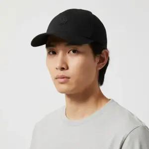 몽클레어 26SS 코튼 개버딘 야구 모자 3B00011 0U082 999)