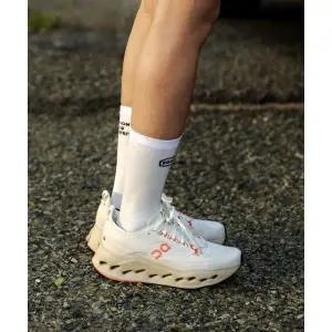 매장정품 SOCKSUP 어텐션 드라이 러닝 크루삭스 PRO 화이트