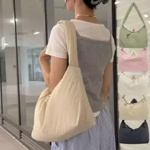 폭신폭신한 가벼운 무게 다양한 색상 데일리 패딩 숄더가방