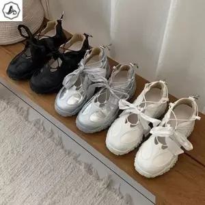 [애슬릿] 메리제인 운동화 리본 포인트 실버 메탈릭 발레코어 단화 3.5cm