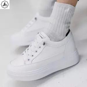 [애슬릿] 키높이 스니커즈 화이트 밴딩 레이스업 발편한 통굽 단화 4.5cm