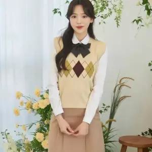 교복몰 라인이 예뻐보이는 베이지주름치마 교복 치마
