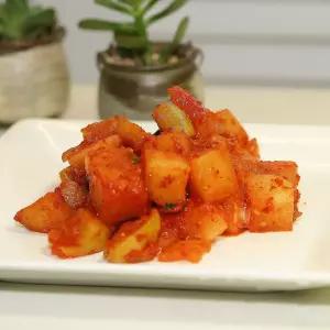 담채원 깍두기 1kg /맛있는 별미매콤무김치