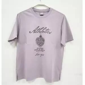 뉴발란스 W 빈티지 빅 그래픽 반팔티 NBNEG2W542 LIGHT PURPLE